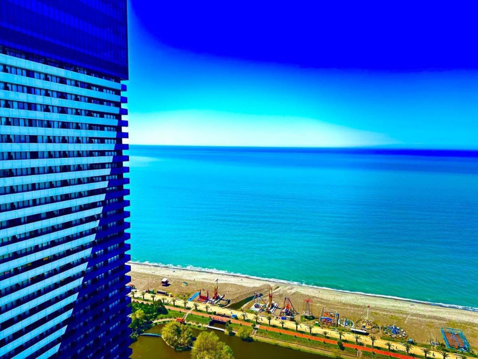 Delux Sea View Aparthotel In Orbi City Batumi Exterior photo