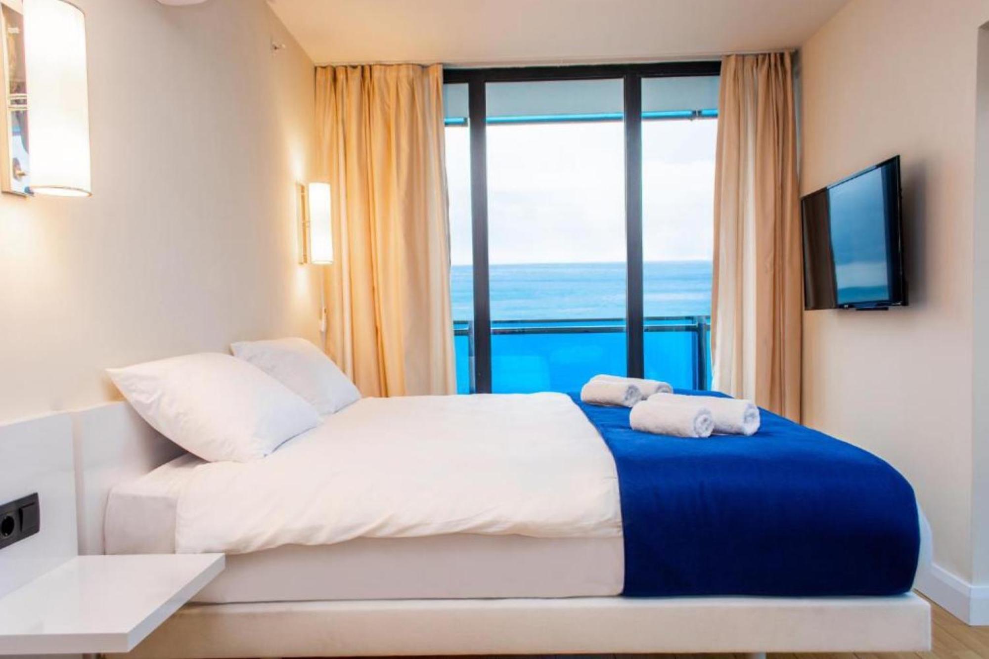 Delux Sea View Aparthotel In Orbi City Batumi Exterior photo